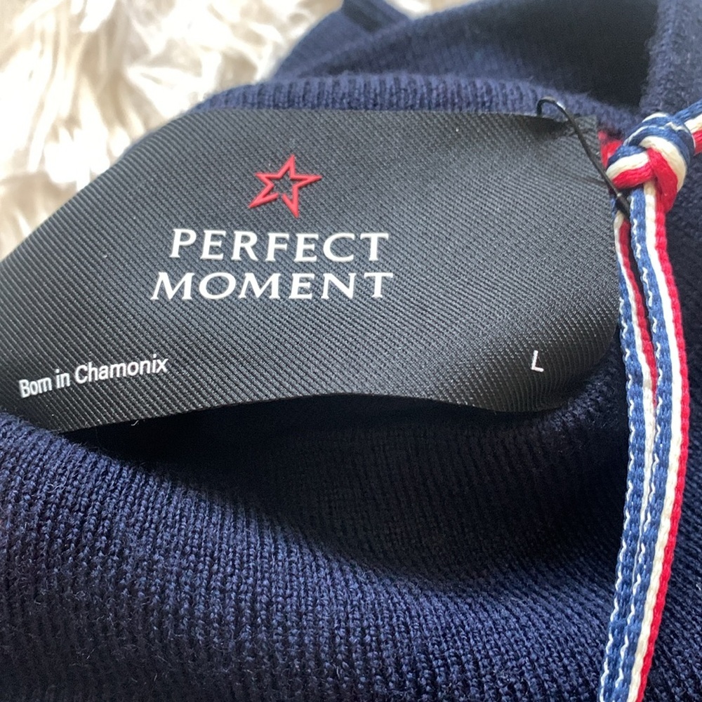 NWT Perfect moment 3D ski sweater in navy - Picture 6 of 9